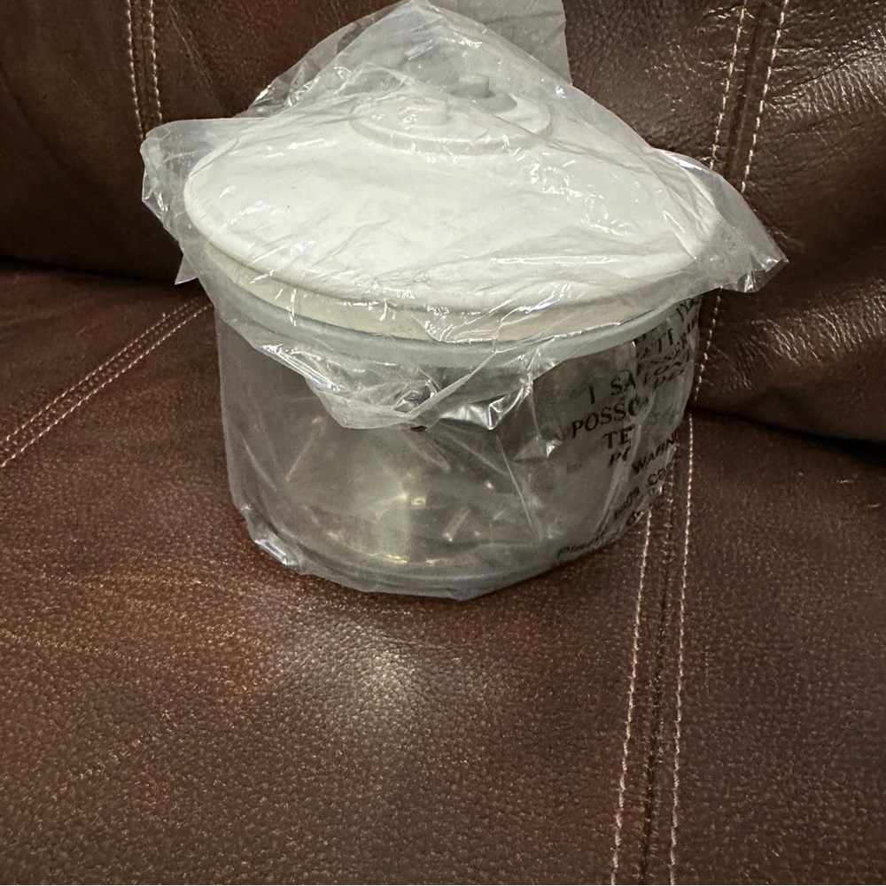 FoodSaver Snail 25 Oz Vacuum Sealer‎ Acrylic Container, Smoke, KY-123 NEW